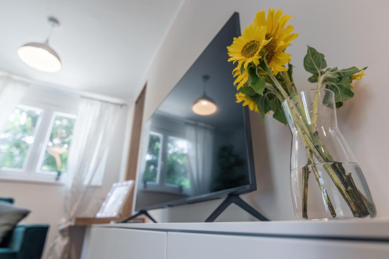 Apartment Norah With Private Parking PUY Exterior foto